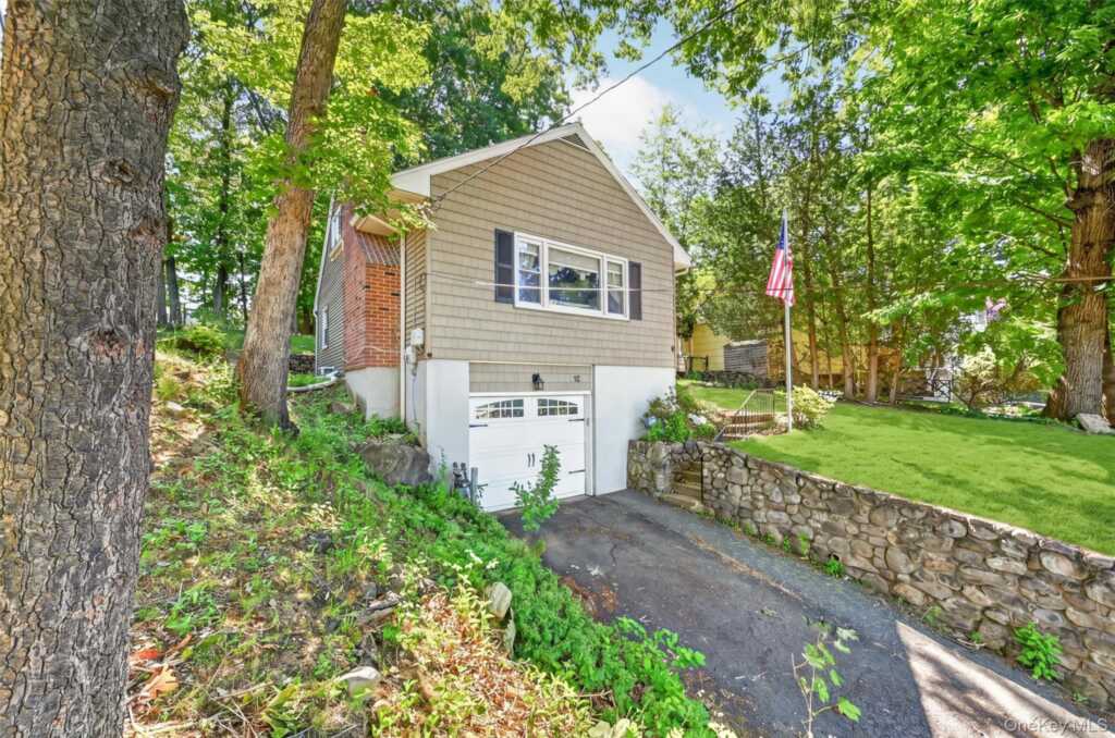 13 Prospect Place, Suffern, NY 10901 - Photo 2 of 29