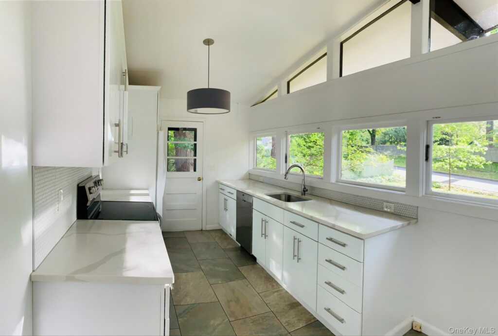 424 N Ridge Street, Rye, NY 10573 - Photo 7 of 23