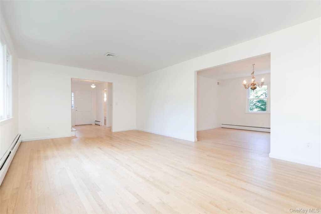 48 Clinton Avenue, Rye, NY 10580 - Photo 10 of 39