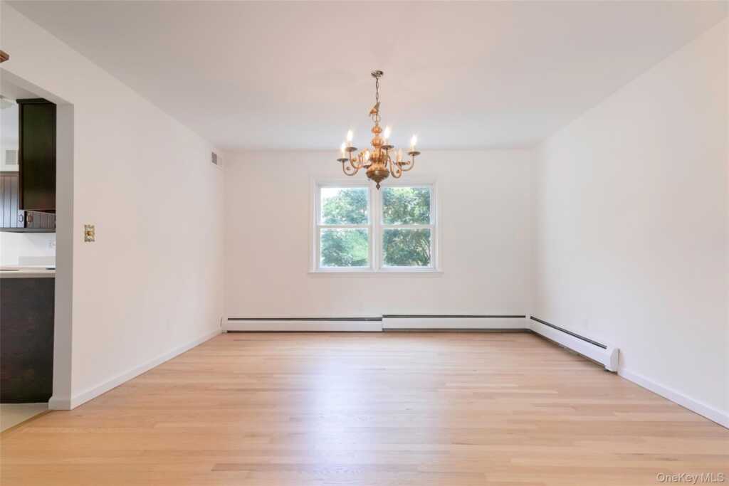 48 Clinton Avenue, Rye, NY 10580 - Photo 12 of 39