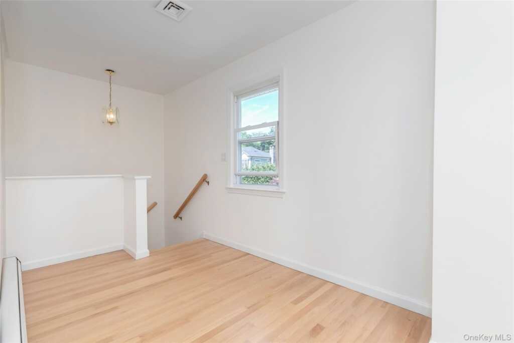 48 Clinton Avenue, Rye, NY 10580 - Photo 19 of 39