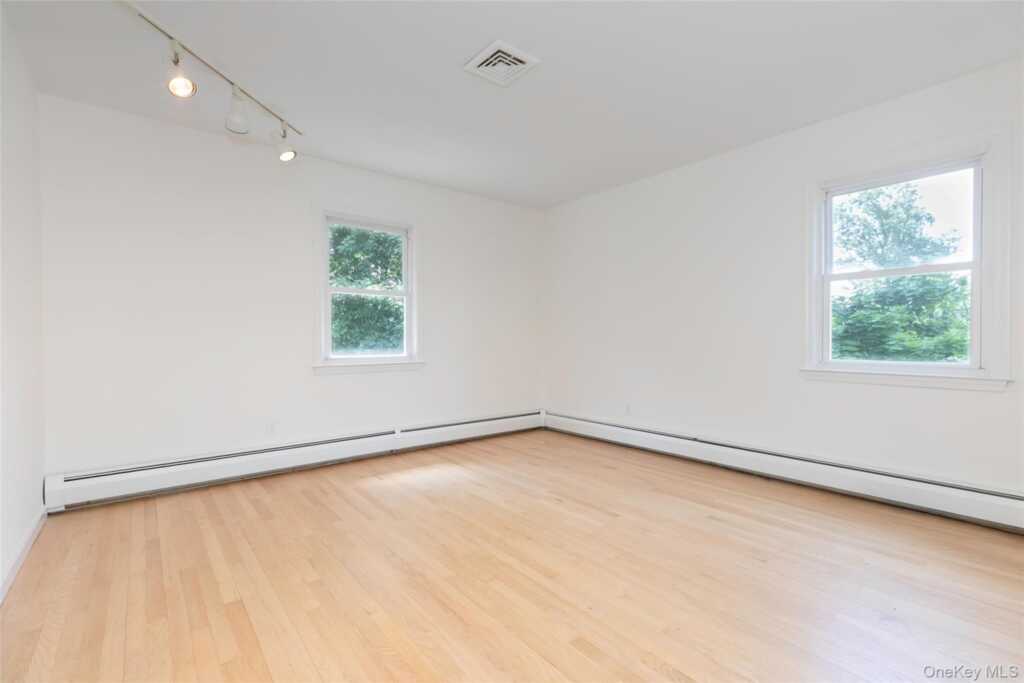 48 Clinton Avenue, Rye, NY 10580 - Photo 29 of 39