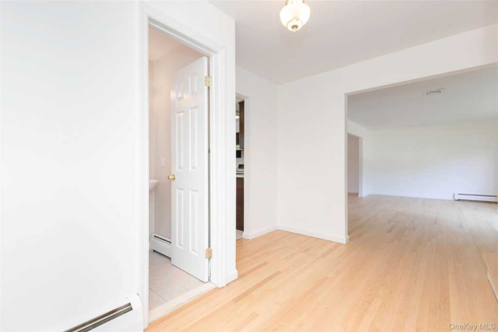 48 Clinton Avenue, Rye, NY 10580 - Photo 7 of 39