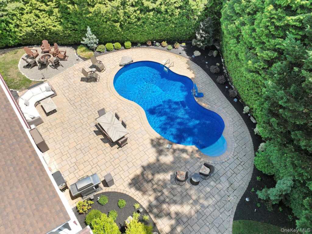 4 Plum Court, Nanuet, NY 10954 - Photo 44 of 47