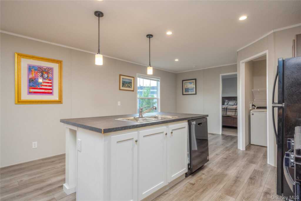 24 Leeward Lane, Stony Point, NY 10980 - Photo 11 of 31