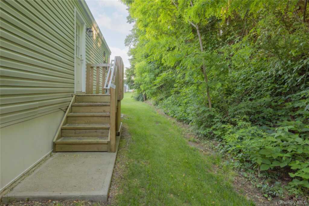 24 Leeward Lane, Stony Point, NY 10980 - Photo 21 of 31