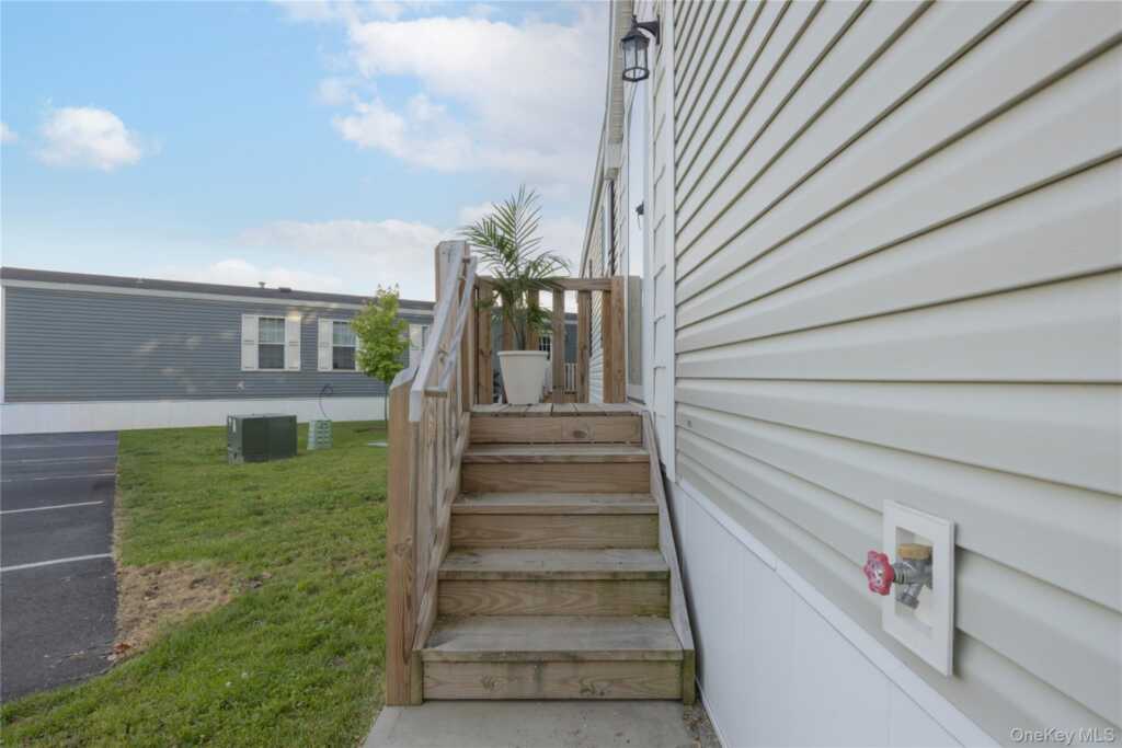 24 Leeward Lane, Stony Point, NY 10980 - Photo 22 of 31