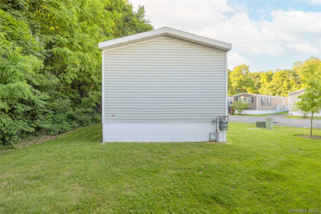 24 Leeward Lane, Stony Point, NY 10980 - Photo 5 of 31