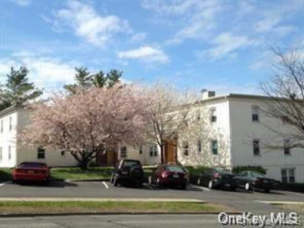 120 HS E Central Avenue, Pearl River, NY 10965