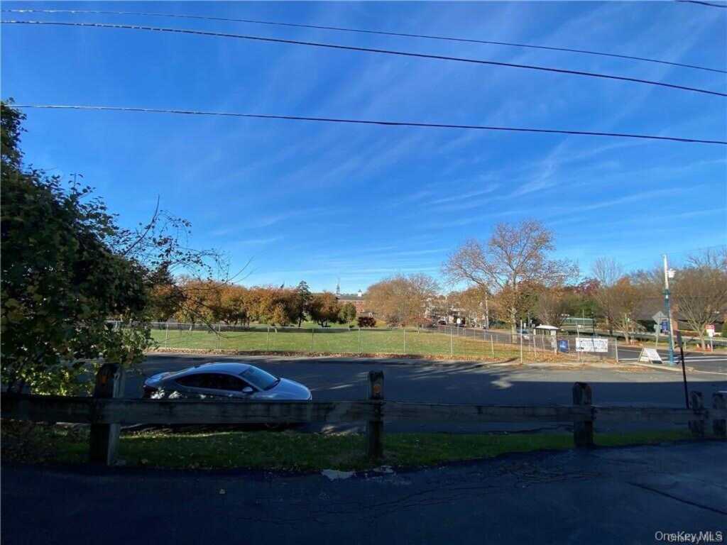 120 HS E Central Avenue, Pearl River, NY 10965 - Photo 6 of 8