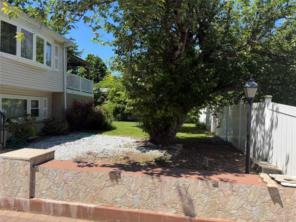 11 De Clark Place, Nanuet, NY 10954 - Photo 4 of 4