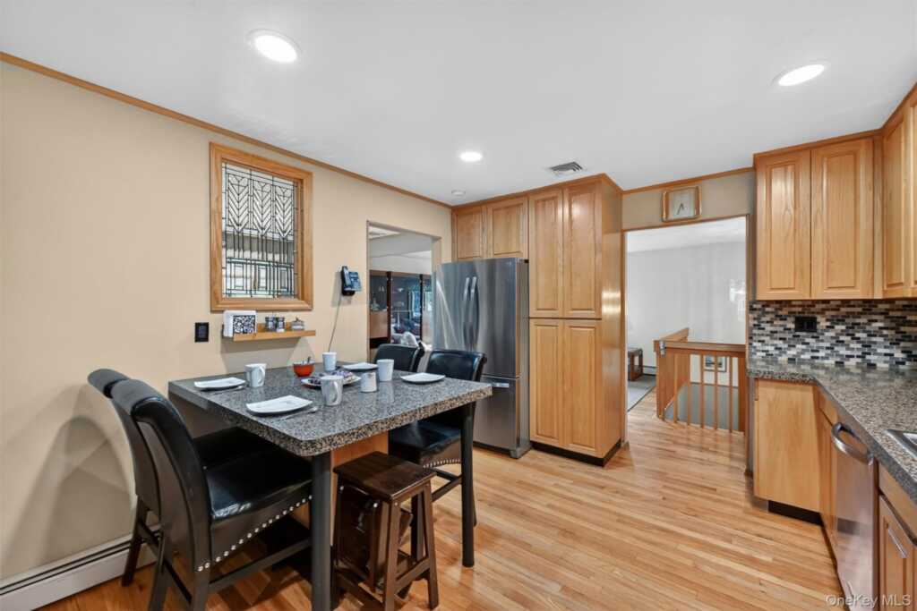7 Spur Drive, Nanuet, NY 10954 - Photo 10 of 41