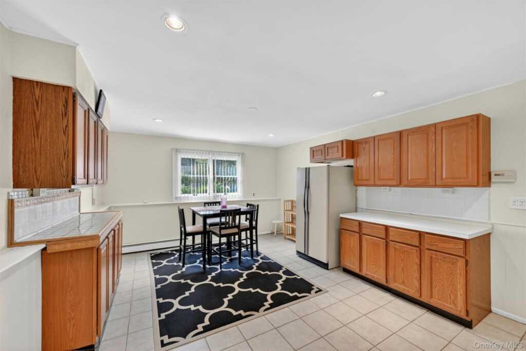 7 Spur Drive, Nanuet, NY 10954 - Photo 25 of 41