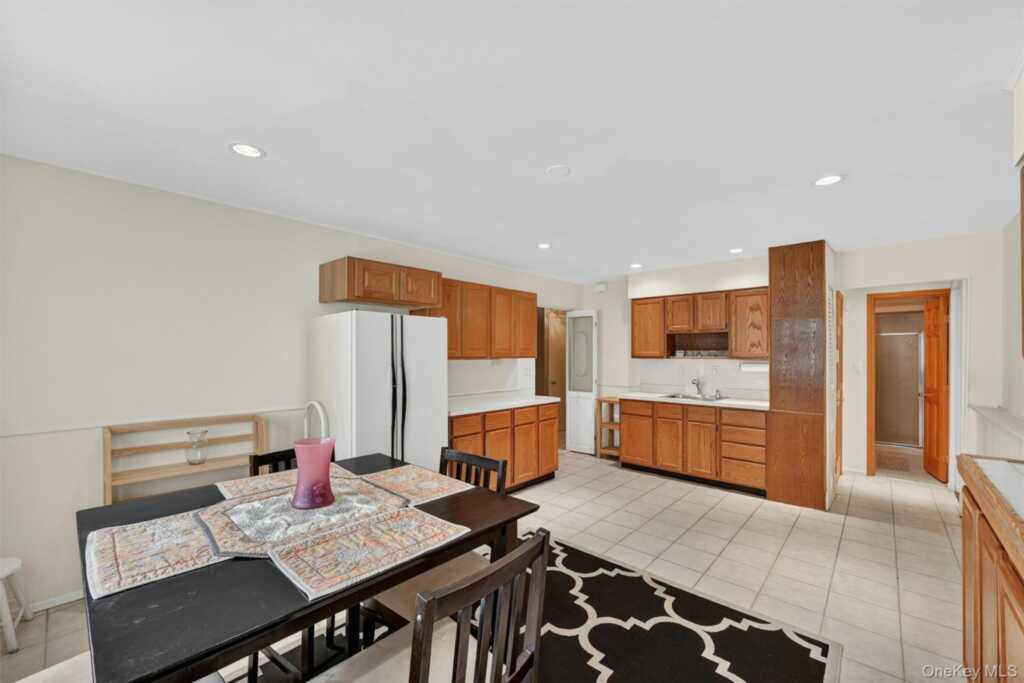 7 Spur Drive, Nanuet, NY 10954 - Photo 26 of 41