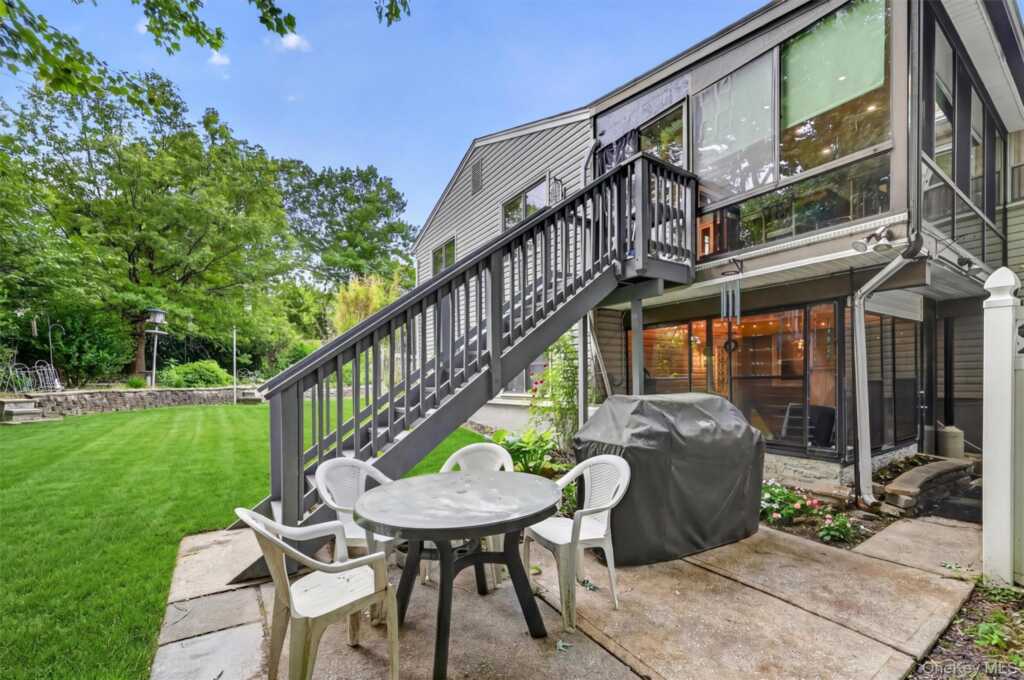 7 Spur Drive, Nanuet, NY 10954 - Photo 33 of 41