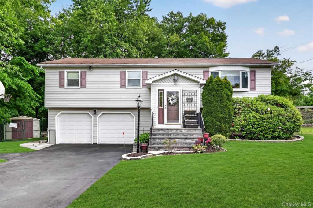 7 Spur Drive, Nanuet, NY 10954 - Photo 39 of 41