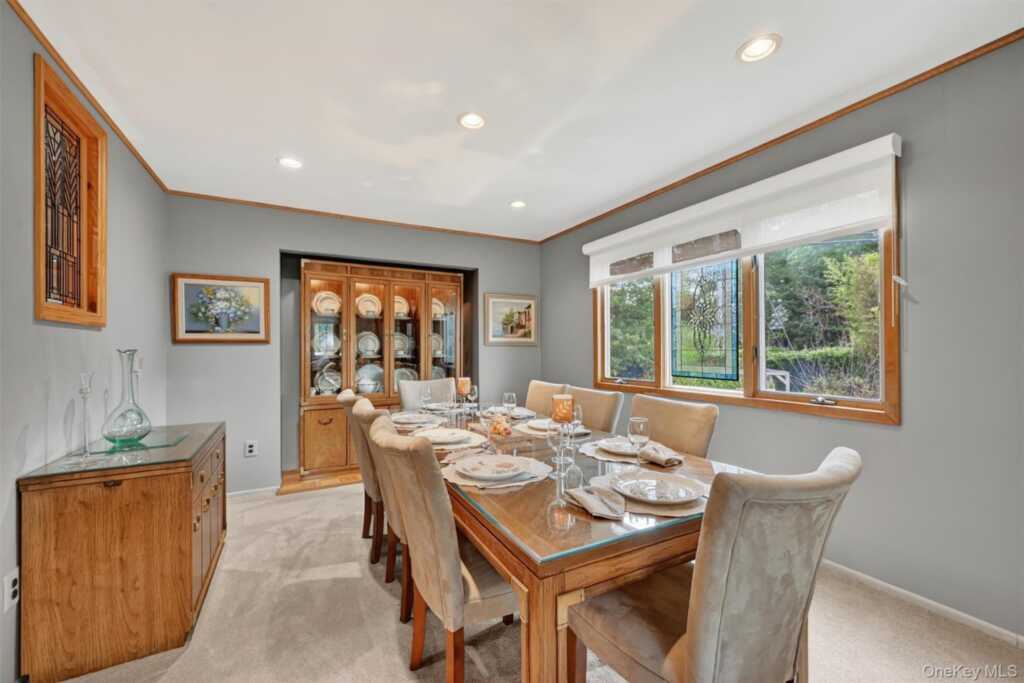 7 Spur Drive, Nanuet, NY 10954 - Photo 6 of 41