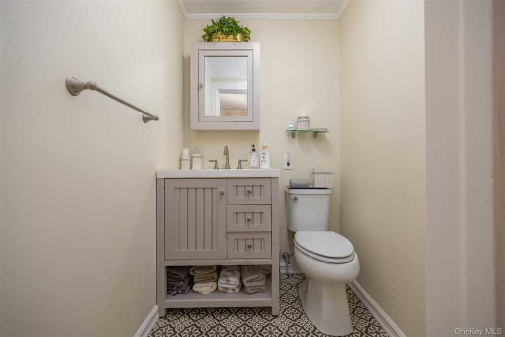 159 Fenimore Road, New Rochelle, NY 10804 - Photo 16 of 42