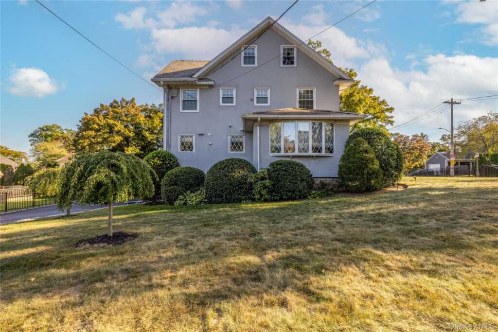 159 Fenimore Road, New Rochelle, NY 10804 - Photo 28 of 42