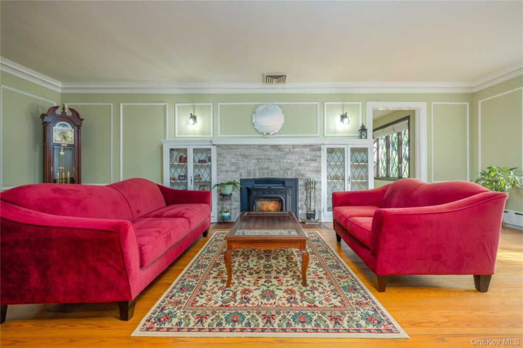 159 Fenimore Road, New Rochelle, NY 10804 - Photo 3 of 42