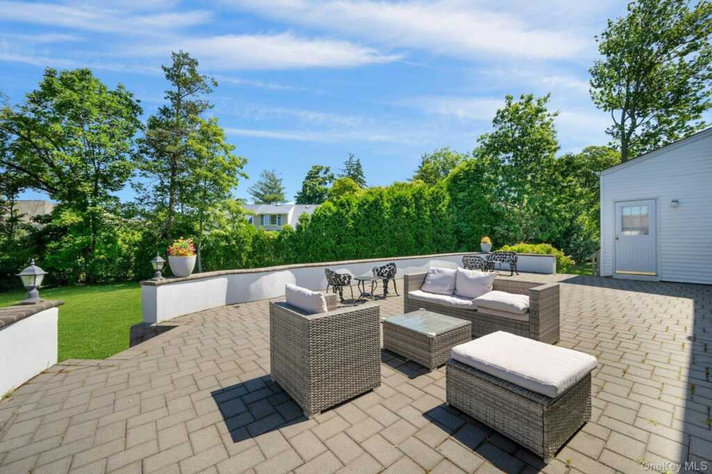 101 Windsor Oval, New Rochelle, NY 10805 - Photo 28 of 48