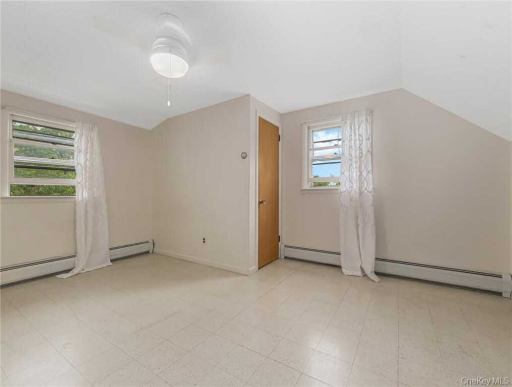 7 S Park Avenue, Nanuet, NY 10954 - Photo 19 of 28