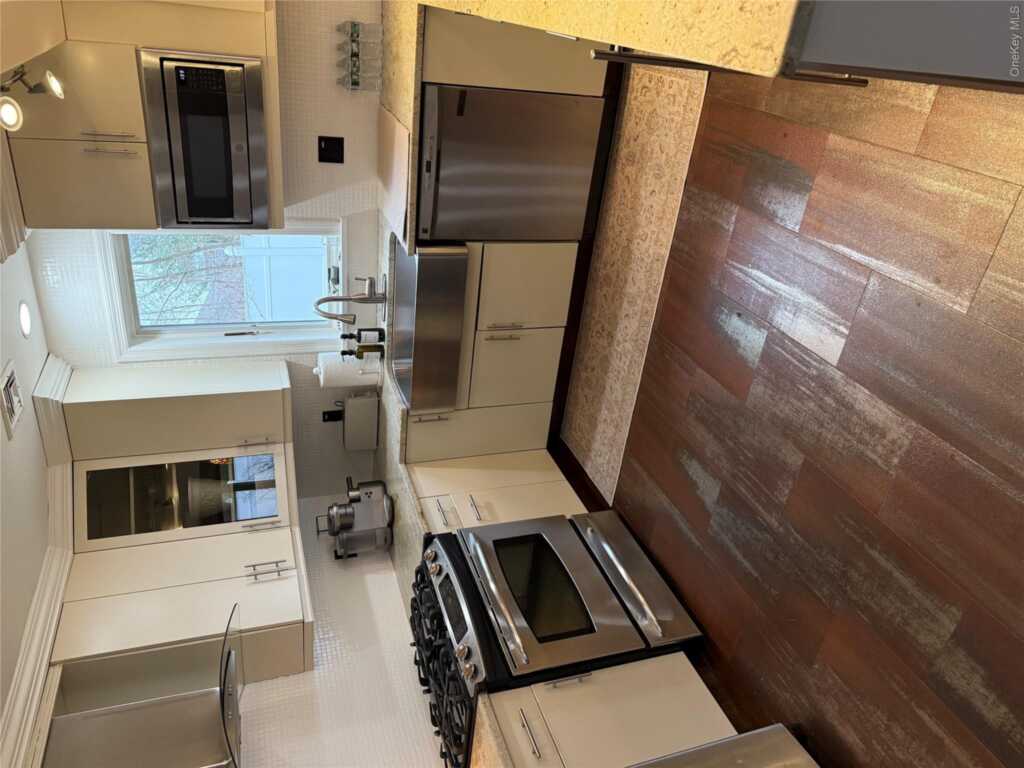 29 Wilton Road, Rye, NY 10573 - Photo 10 of 18