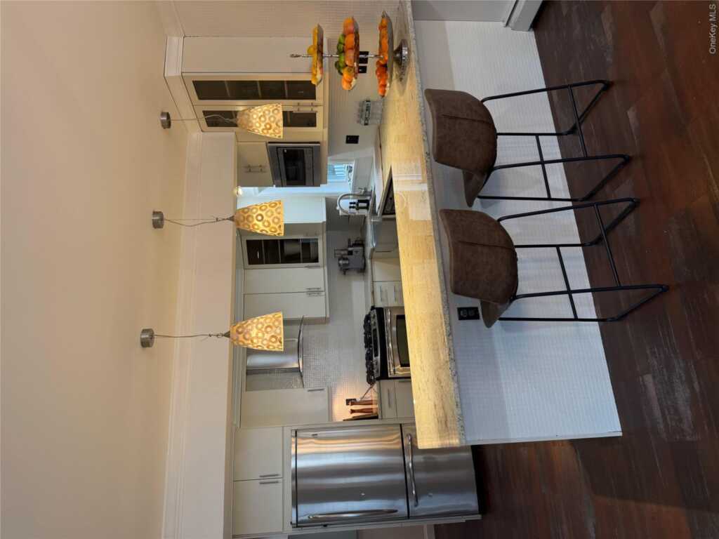 29 Wilton Road, Rye, NY 10573 - Photo 3 of 18