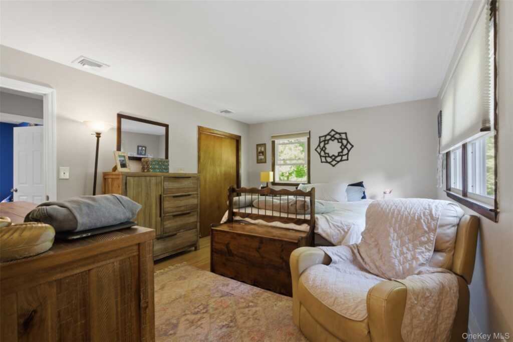 55 Carolina Drive, New City, NY 10956 - Photo 15 of 31