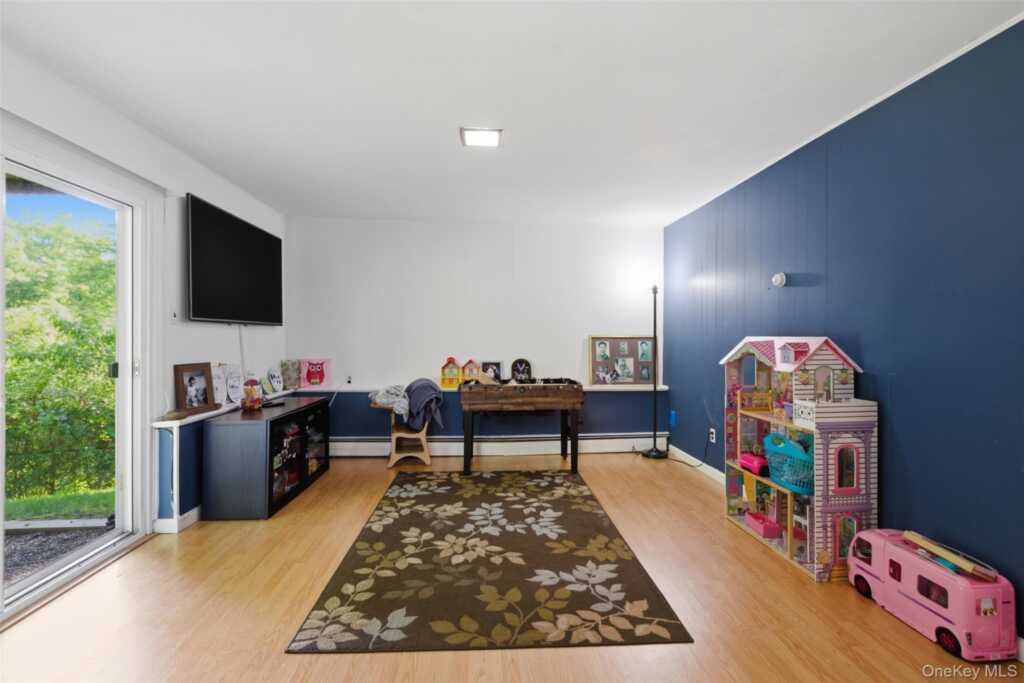 55 Carolina Drive, New City, NY 10956 - Photo 19 of 31