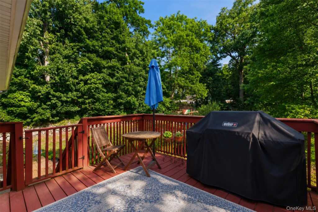 55 Carolina Drive, New City, NY 10956 - Photo 26 of 31