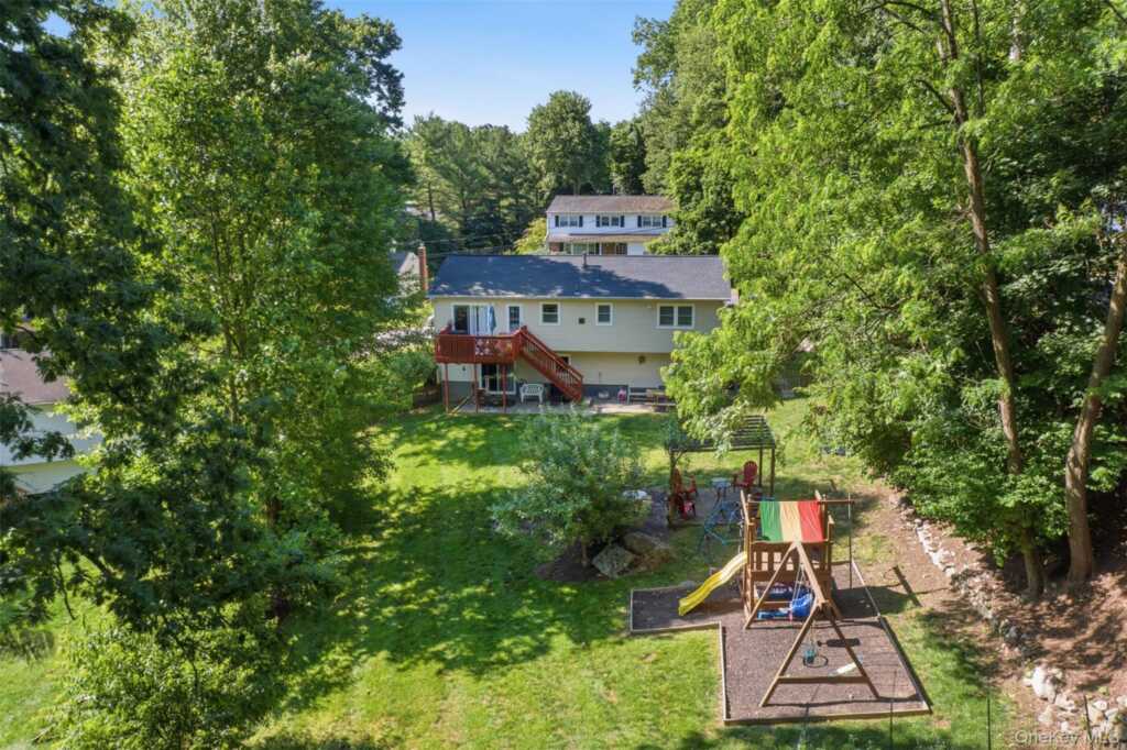 55 Carolina Drive, New City, NY 10956 - Photo 28 of 31
