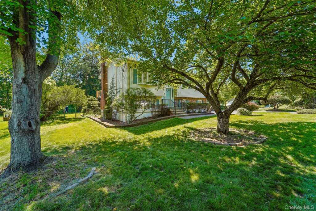 3 Bittman Lane, New City, NY 10956 - Photo 4 of 49