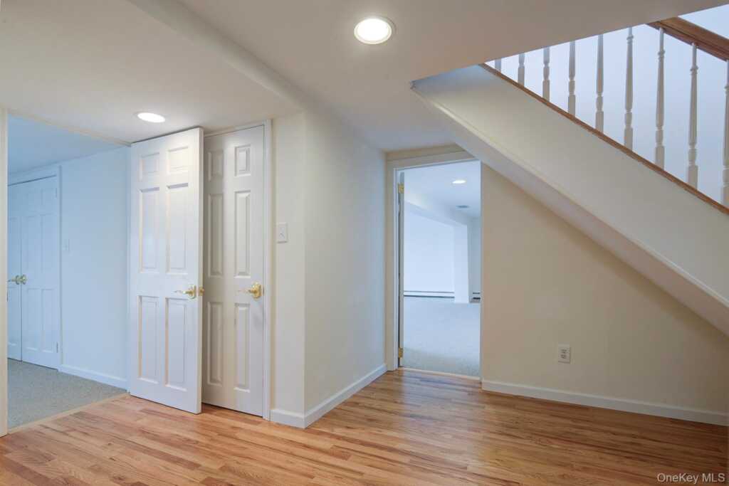 54 Shore Drive, Rye, NY 10573 - Photo 23 of 33