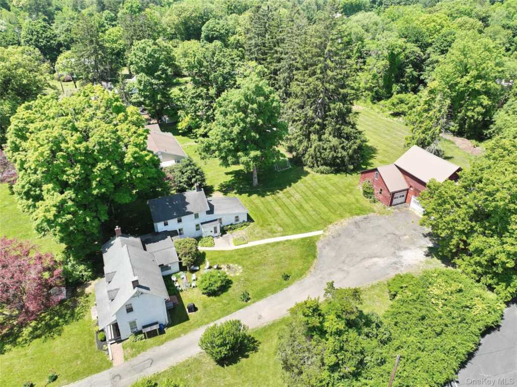 500 Haverstraw Road, Suffern, NY 10901 - Photo 4 of 36