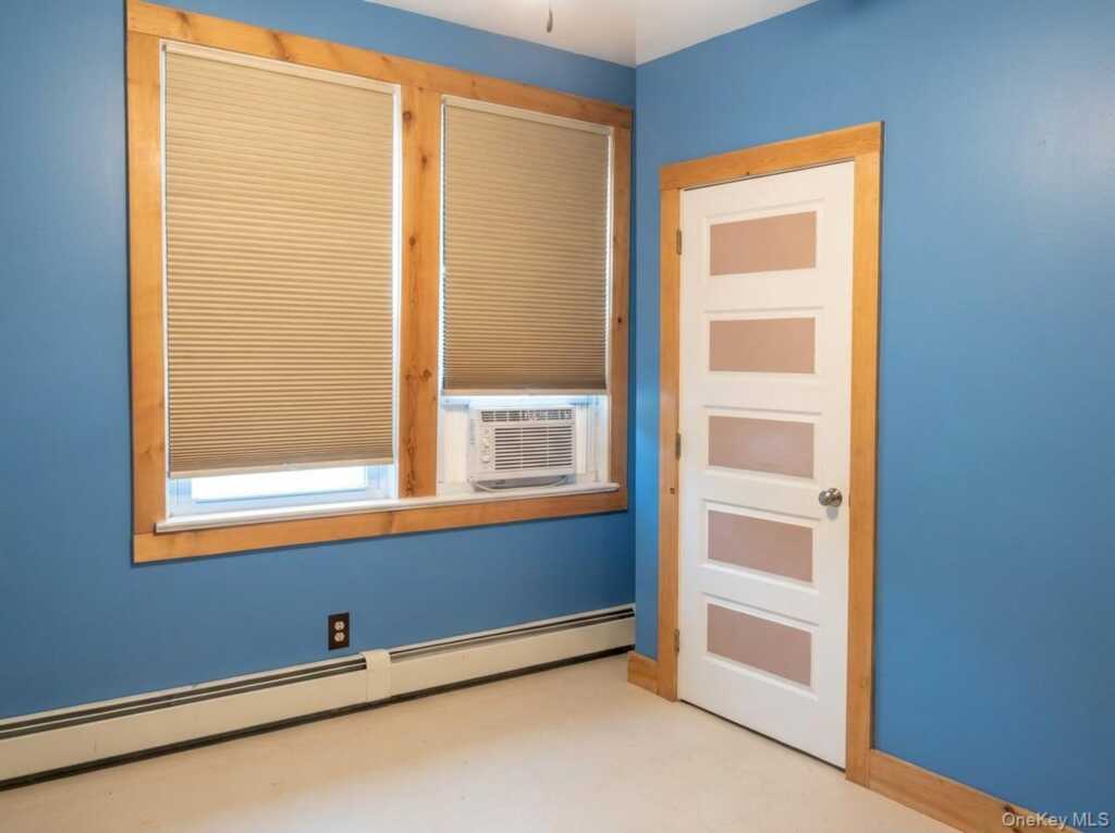7 Brook Street, Suffern, NY 10901 - Photo 10 of 23