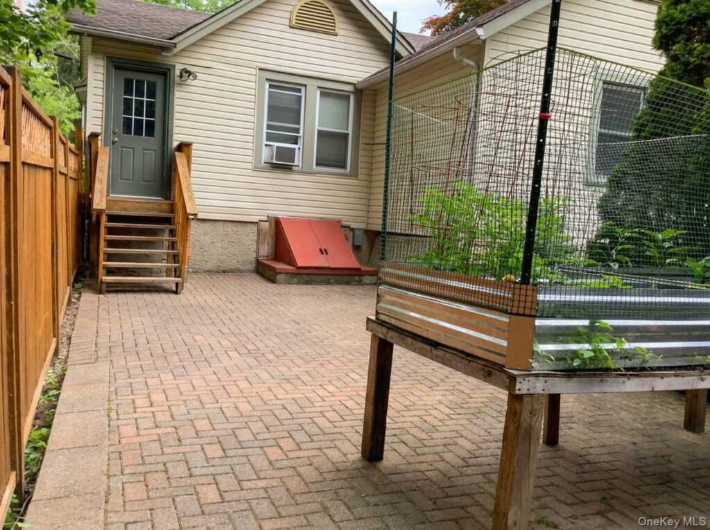 7 Brook Street, Suffern, NY 10901 - Photo 18 of 23