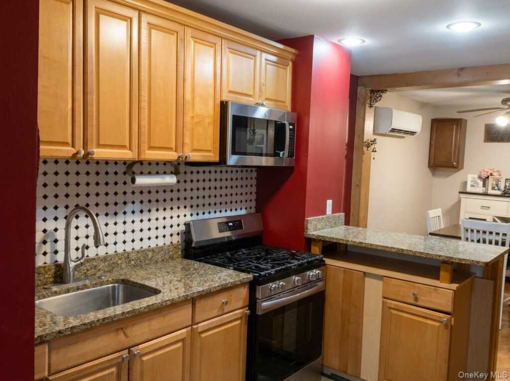 7 Brook Street, Suffern, NY 10901 - Photo 6 of 23