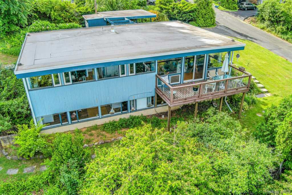 8 Edgewater Lane, Nyack, NY 10960 - Photo 41 of 46