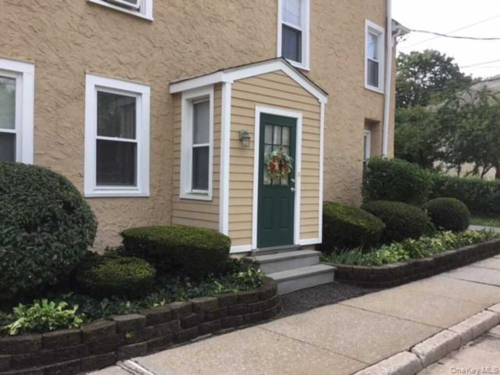 99 Maple Avenue, Unit #3, Rye, NY 10580 - Photo 2 of 19