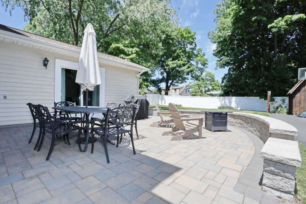 25 Amory Avenue, Pearl River, NY 10965 - Photo 29 of 33
