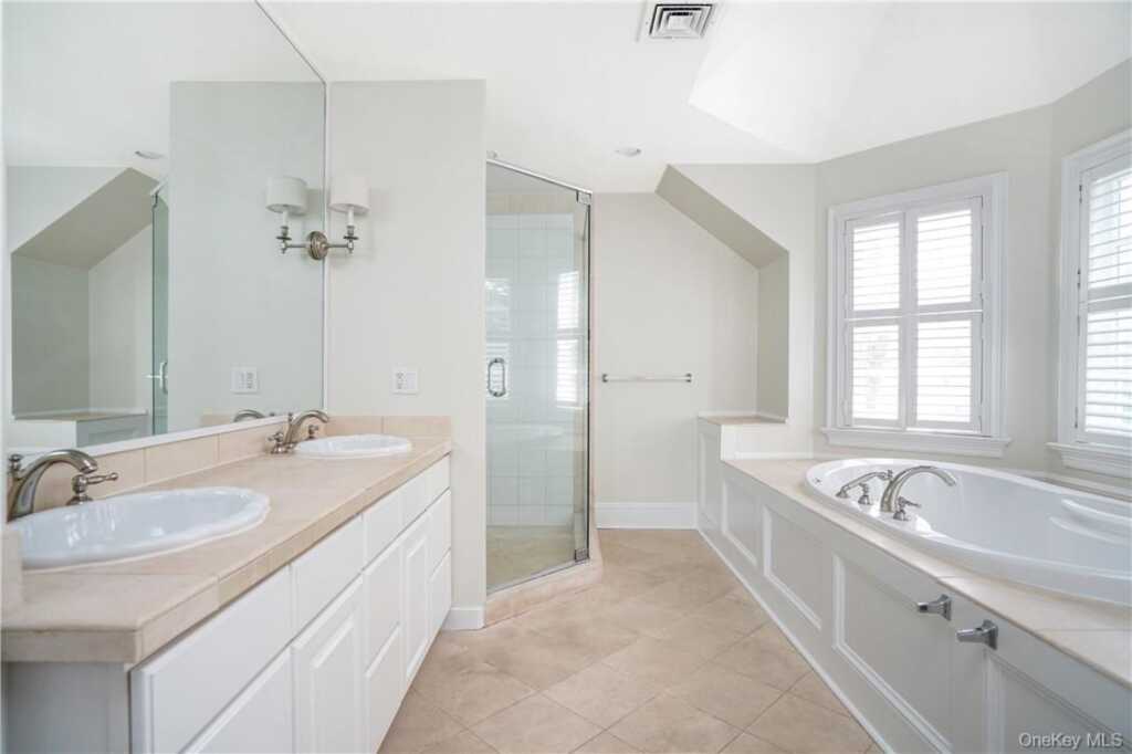 66 Apawamis Avenue, Rye, NY 10580 - Photo 14 of 28
