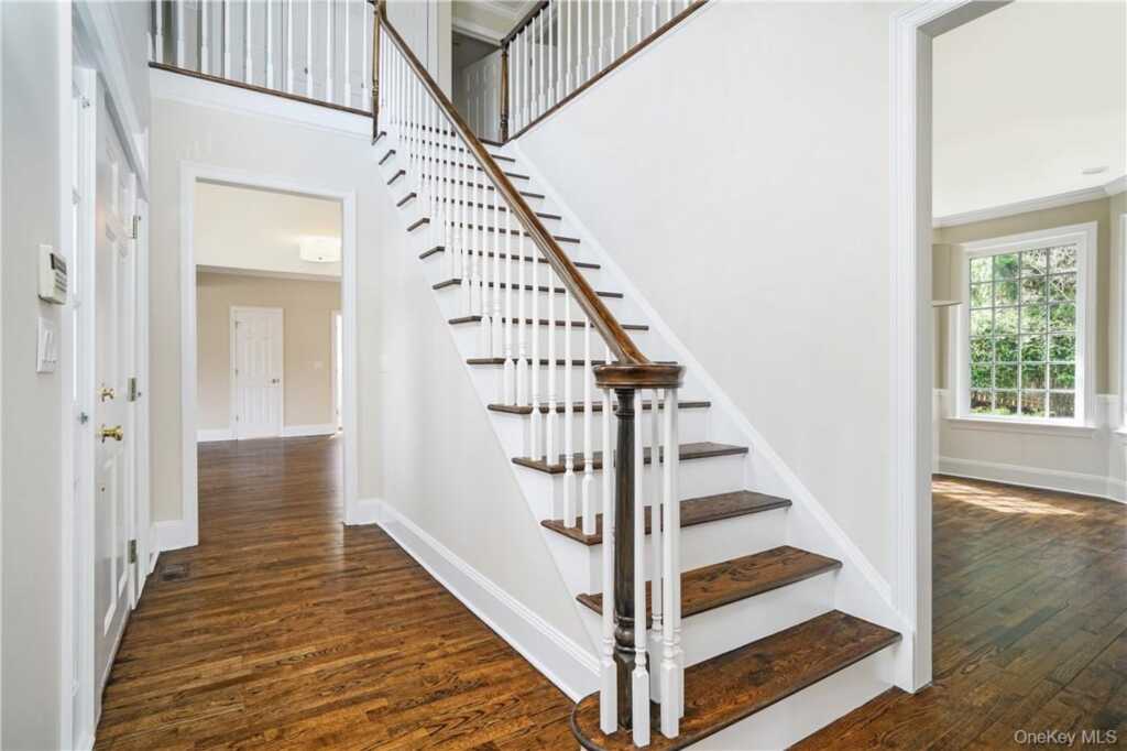 66 Apawamis Avenue, Rye, NY 10580 - Photo 3 of 28