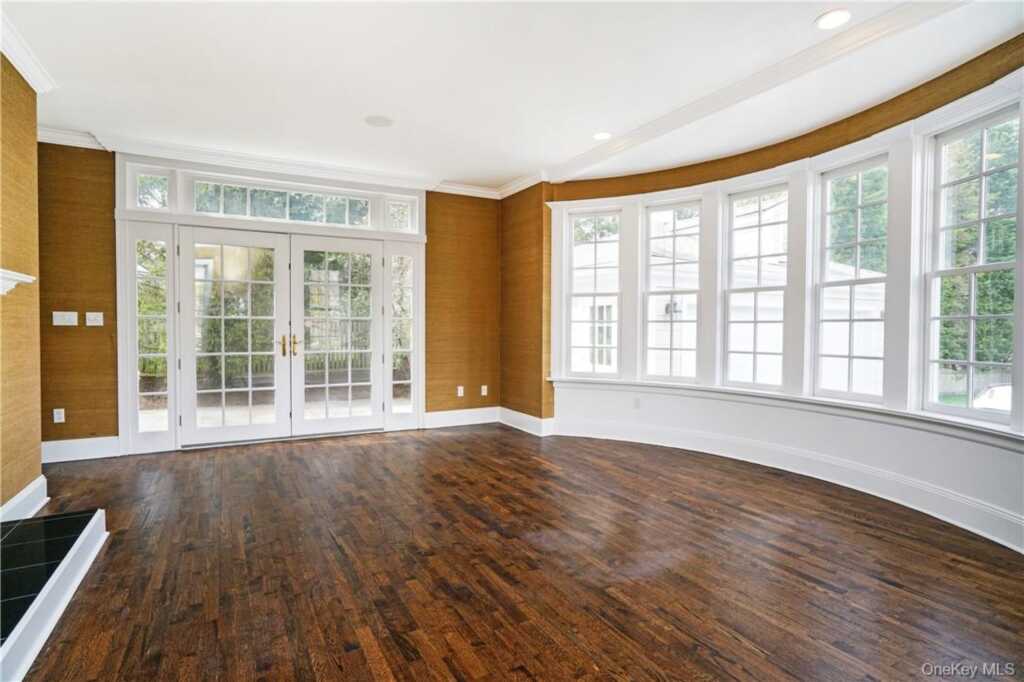 66 Apawamis Avenue, Rye, NY 10580 - Photo 5 of 28