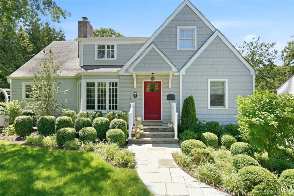 5 Mayfield Street, Rye, NY 10580 - Photo 2 of 35
