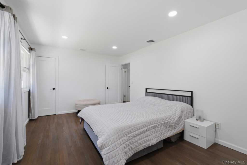 2 Bell Place, Rye, NY 10573 - Photo 31 of 43