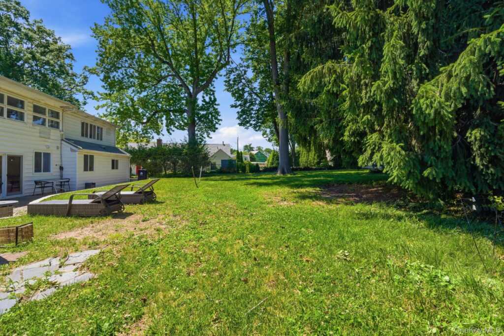 2 Bell Place, Rye, NY 10573 - Photo 39 of 43