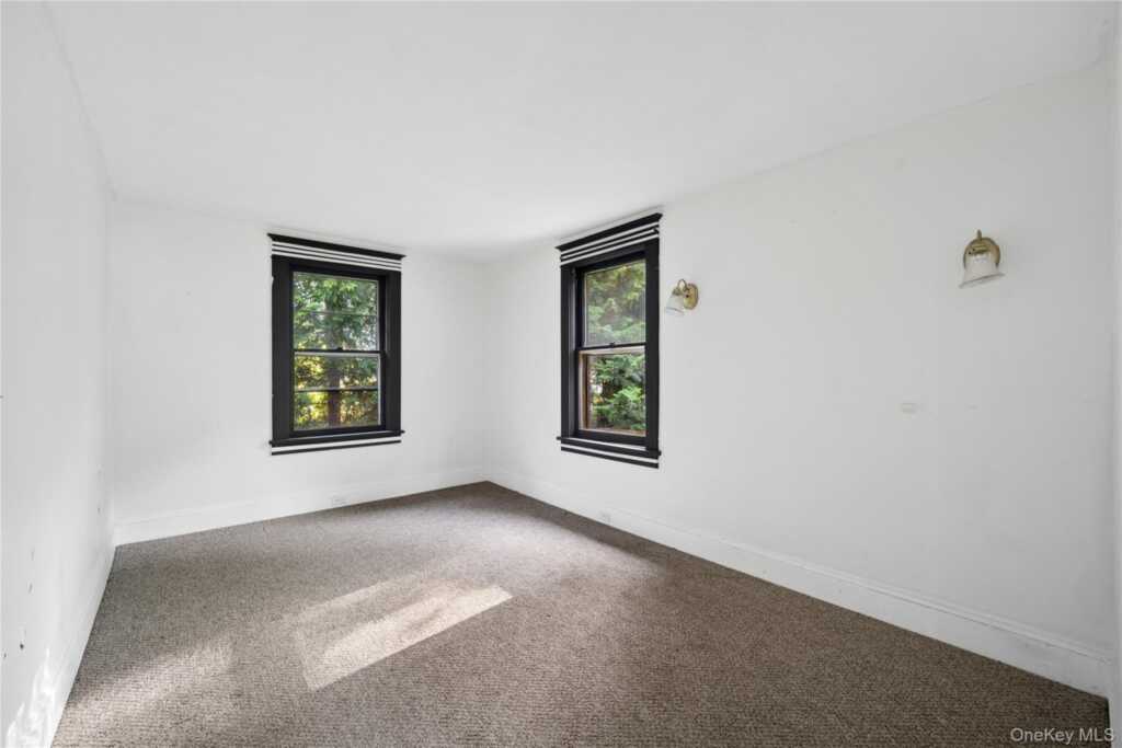 25 River Road, Nyack, NY 10960 - Photo 14 of 40