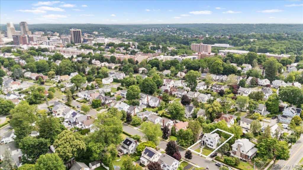 105 Longview Avenue, White Plains, NY 10605 - Photo 29 of 30