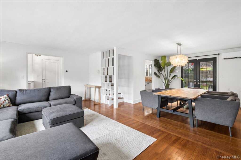 105 Longview Avenue, White Plains, NY 10605 - Photo 5 of 30